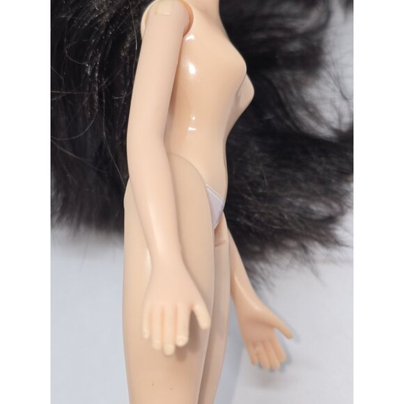 Bratz Princess Jade Doll Rare- Mark On Hand- See Description - Picture 15 of 16